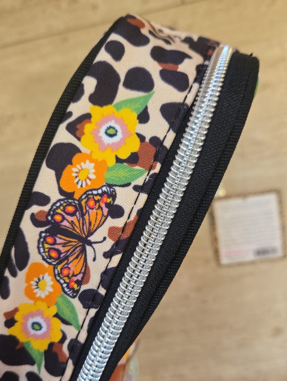 New Brighton Zip-Around "Garden Spots" Travel Jewelry Case - Picture 5 of 12